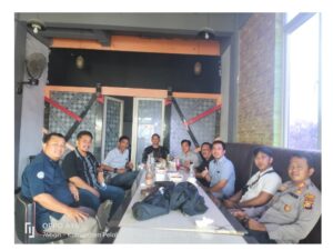 Kasat Intelkam Ngopi Bareng dengan Pengurus GBI Riau, Turut Dihadiri Pengurus Gamki Pelalawan