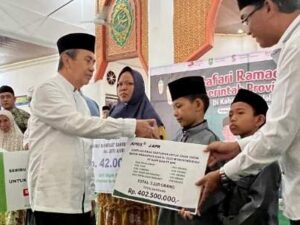 Safari Ramadan RAPP dan APR Santuni 3.220 Anak Yatim di Riau
