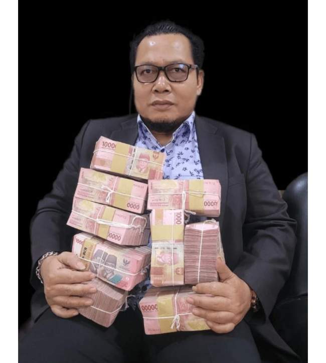 Viral Pamer Duit Nyaris Rp 1 M, Anggota DPRD Pelalawan Ngaku Hanya Iseng