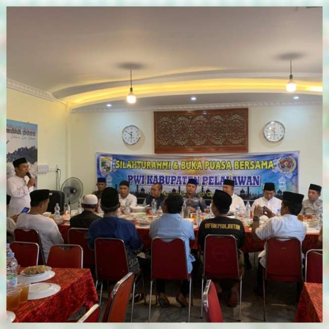 PWI Pelalawan Bukber Bersama Kapolres, Wakil Ketua DPRD, Asisten 1 Pemkab Pelalawan
