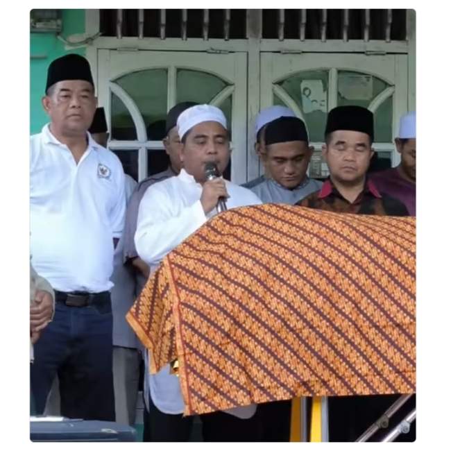 Wakil Bupati Pelalawan H Nasarudin SH MH Berduka, Ayahanda Tercinta H Suma Bin Dagang Tutup Usia di Usia 96 Tahun